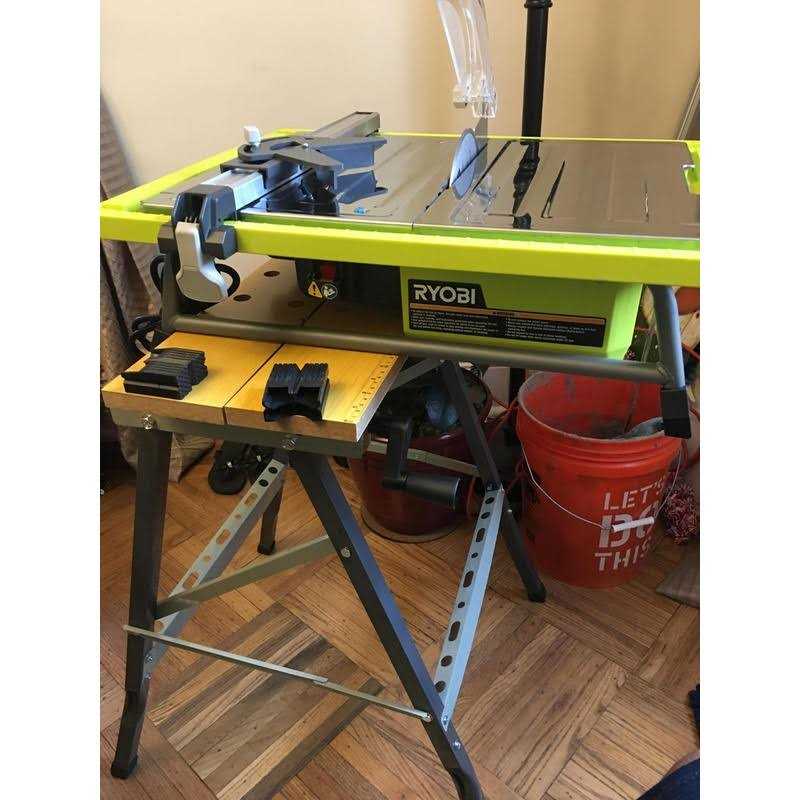 Folding Clamping Workbench with Movable Pegs - Image 5