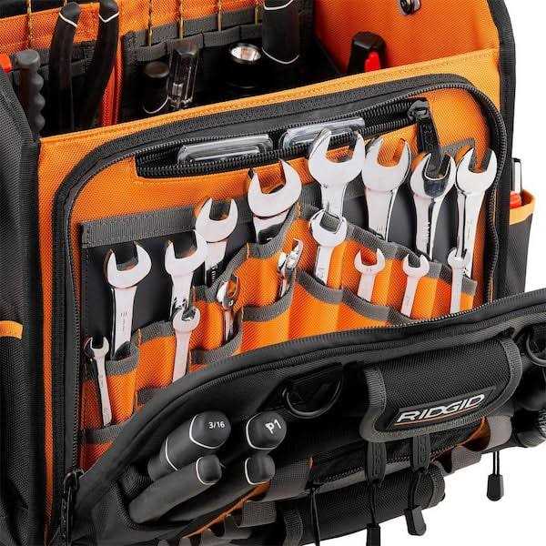RIDGID 17 Pocket Professional Grade Rolling Tool Bag - Image 2