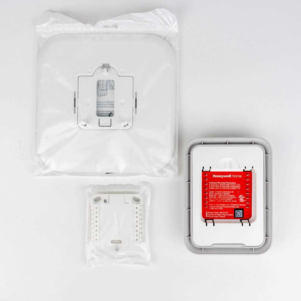 Honeywell Home THX321WF2003W T10 Smart Thermostat - Image 3