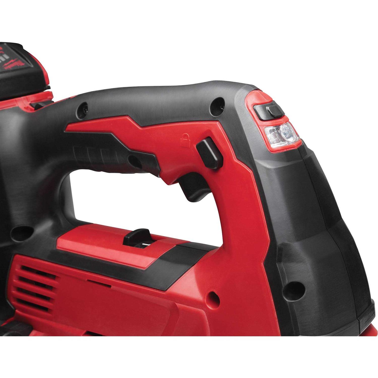 Milwaukee M18 Cordless 2-Speed Grease Gun Kit 2646-21CT - Image 4