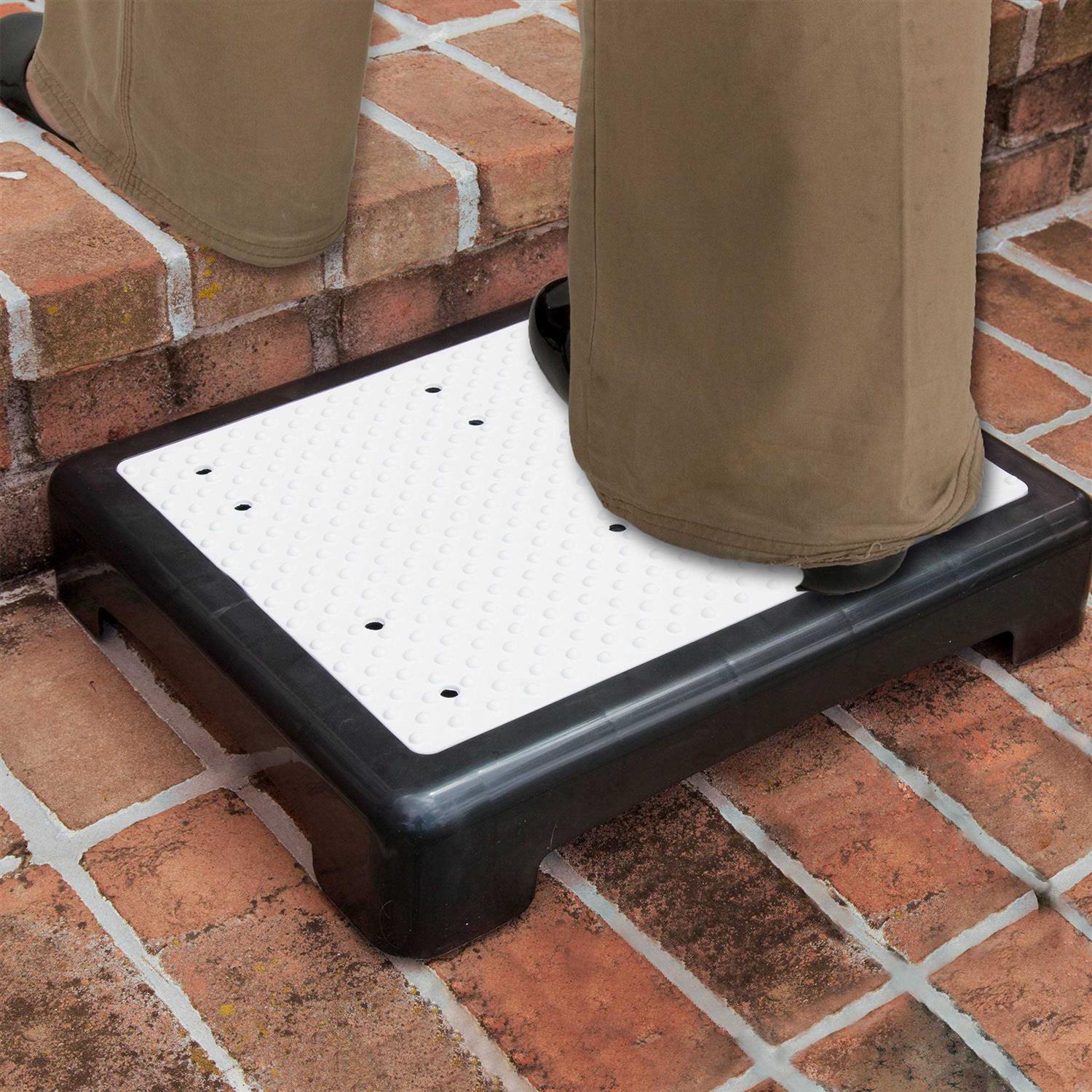 Bluestone Step Stool Indoor and Outdoor Platform Stepping Stool With 225-Pound Capacity - Image 4