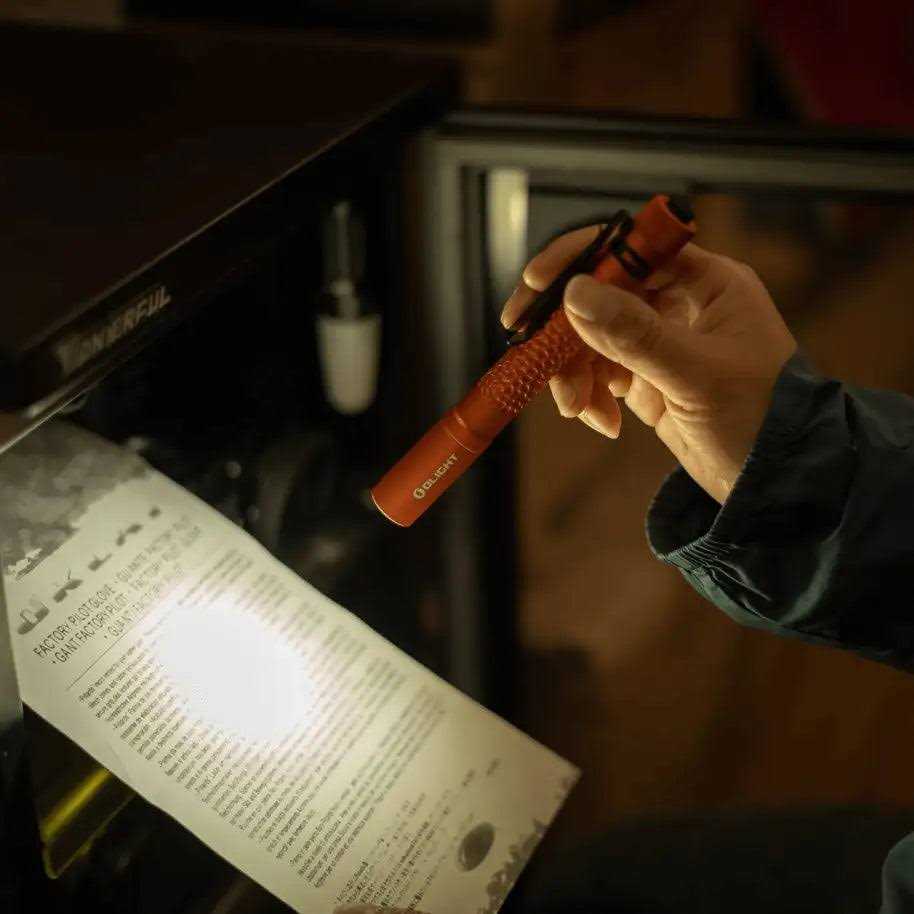 Olight i5T Plus Flashlight - Image 5