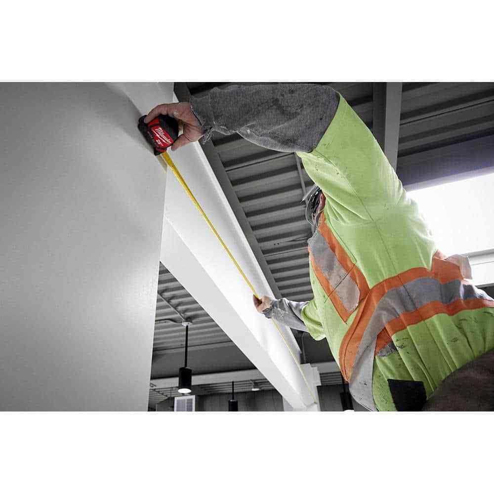 Milwaukee 48-22-0240 40 ft. Wide Blade Tape Measure - Image 2
