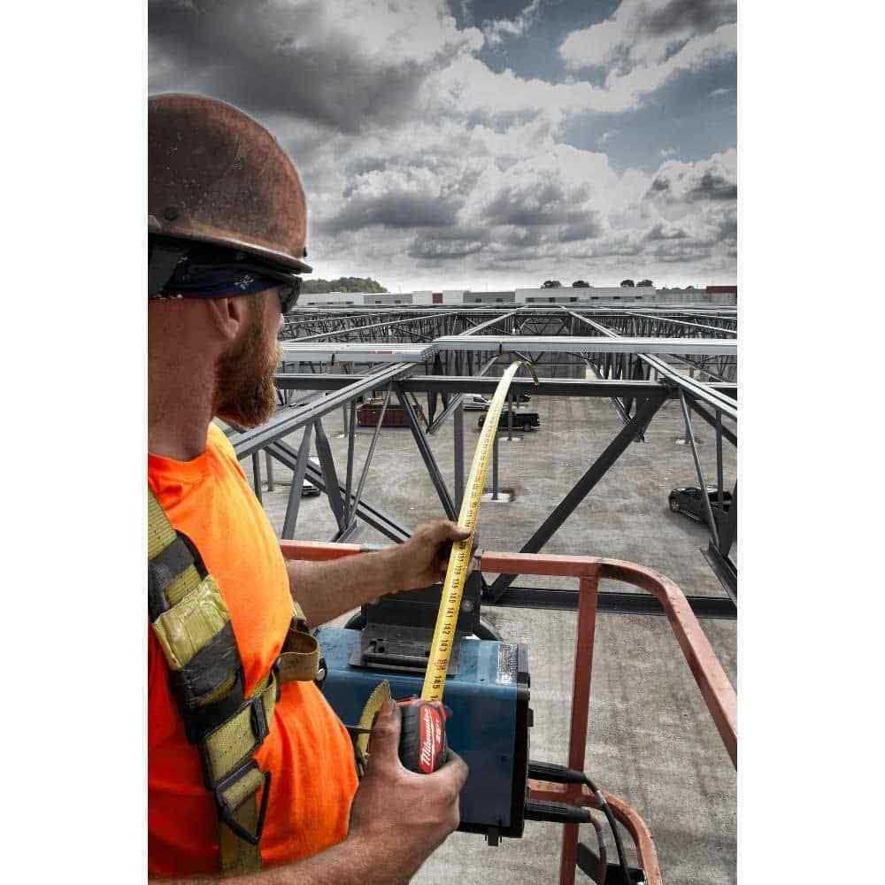 Milwaukee 48-22-0240 40 ft. Wide Blade Tape Measure - Image 5