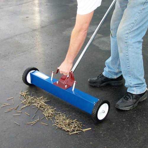AJC Magnetic Sweeper,Rolling 30 inch - Image 4