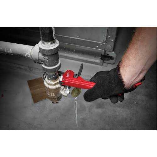 Milwaukee Aluminum Pipe Wrench 48-22 - Image 3