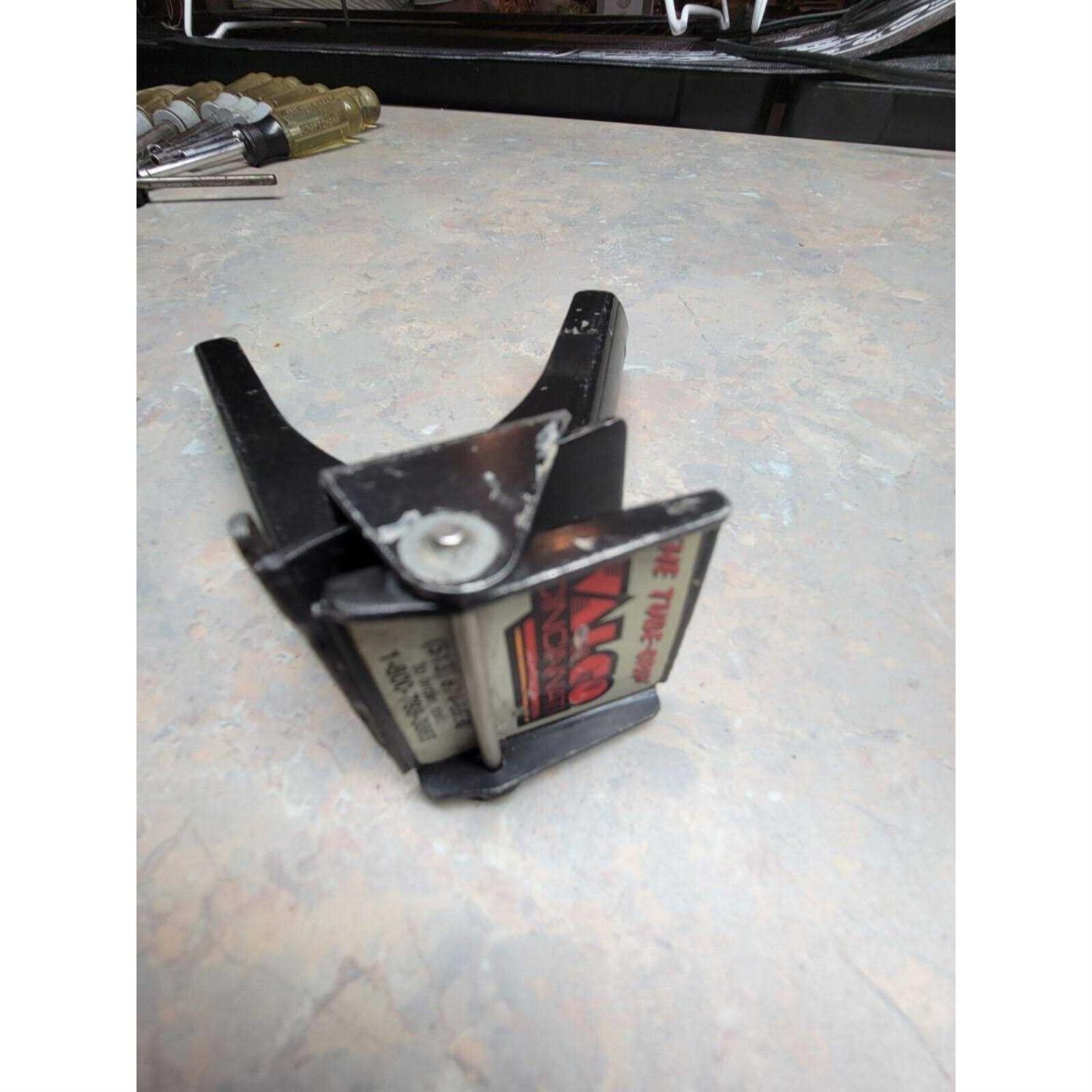 Valco Cincinnati 2in Wide Tube Grip Dispensing Pliers Only - Image 3