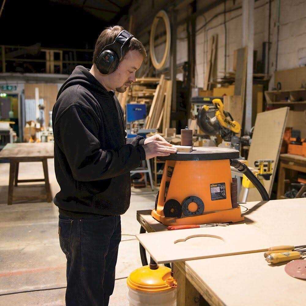 Triton TSPS450 Oscillating Spindle Sander - Image 4