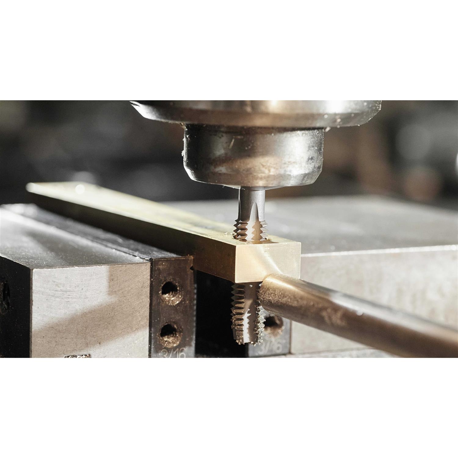 Bosch BDT516F18 5/16-18 Plug Tap and Size F Drill Bit Combo Set - Image 4