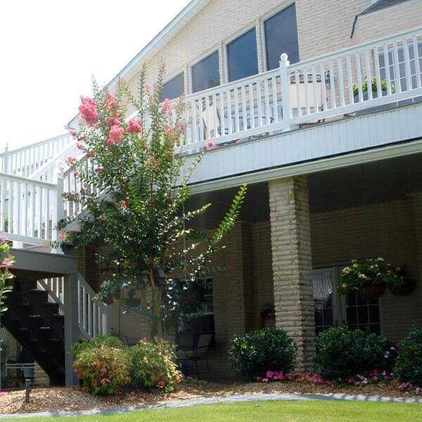 Weatherables 3.5 ft. H x White Vinyl Railing Kit - Image 4