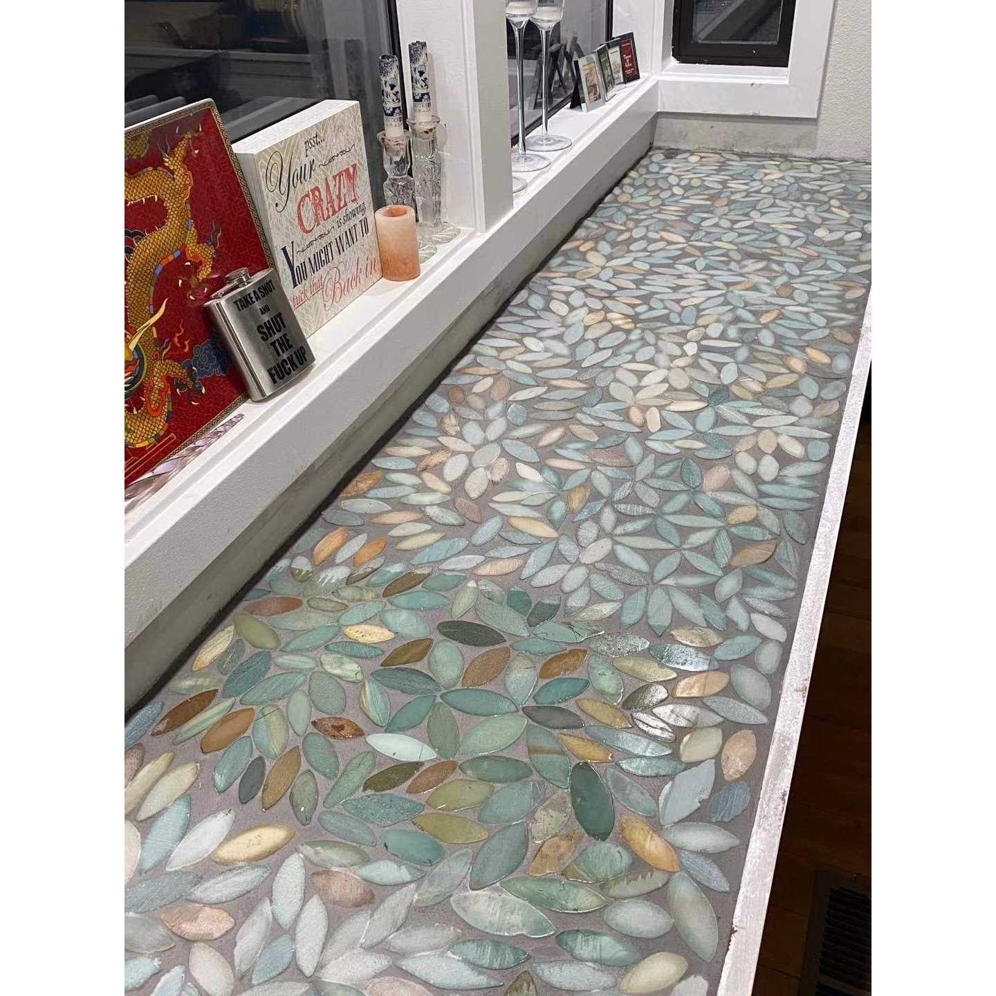 FuStone Pebble Tiles Pebble Stone Tiles Interlocking Flower Mosaic Floor Tiles Kitchen, Bathroom, and Patio Flooring Natural - Image 2