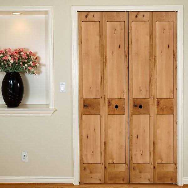 Trimlite 80 Knotty Alder 2-Panel Shaker Bifold - Image 3