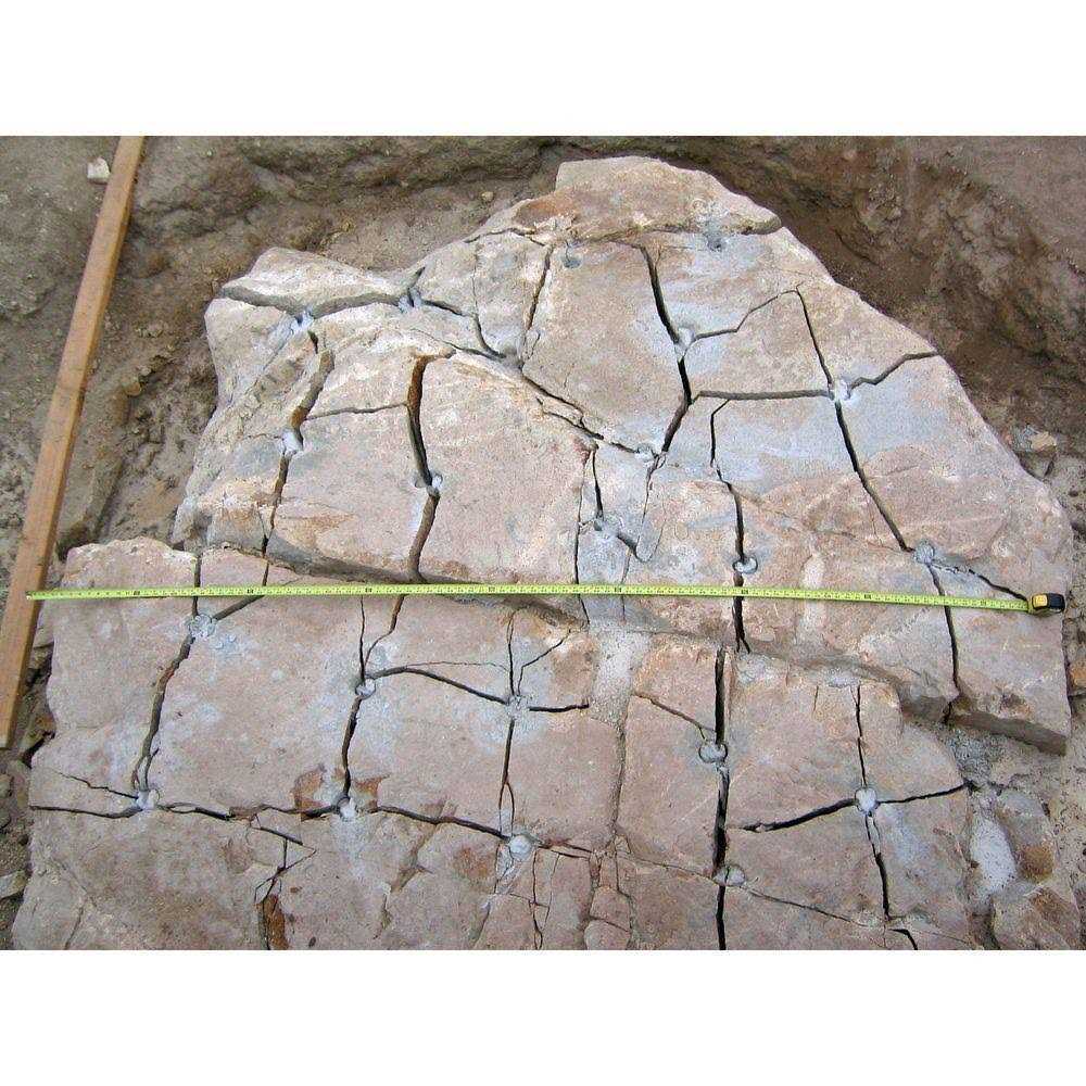 Dexpan Expansive Demolition Grout 11 lb. Bucket for Rock Breaking - Image 5