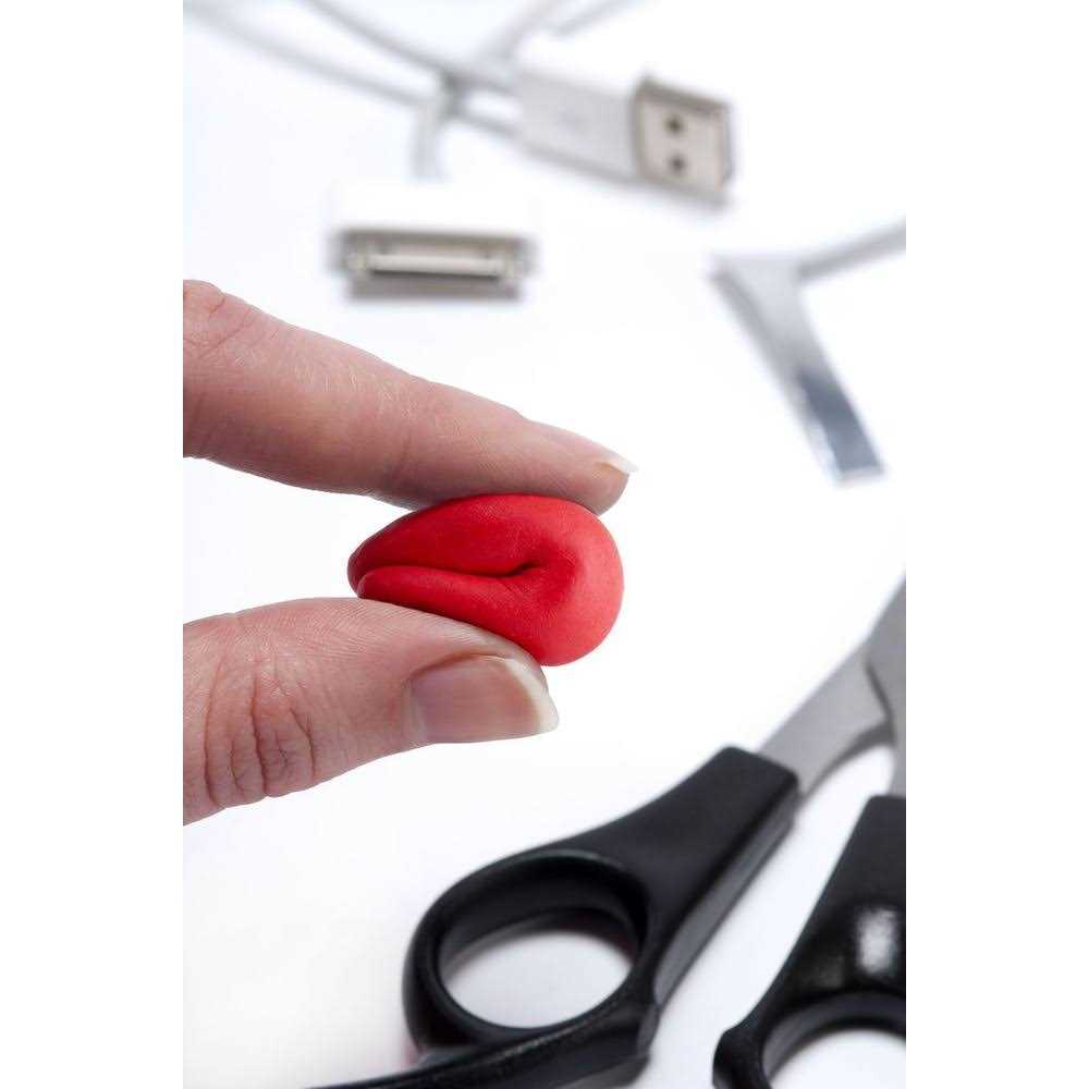 Sugru Moldable Glue - Image 4