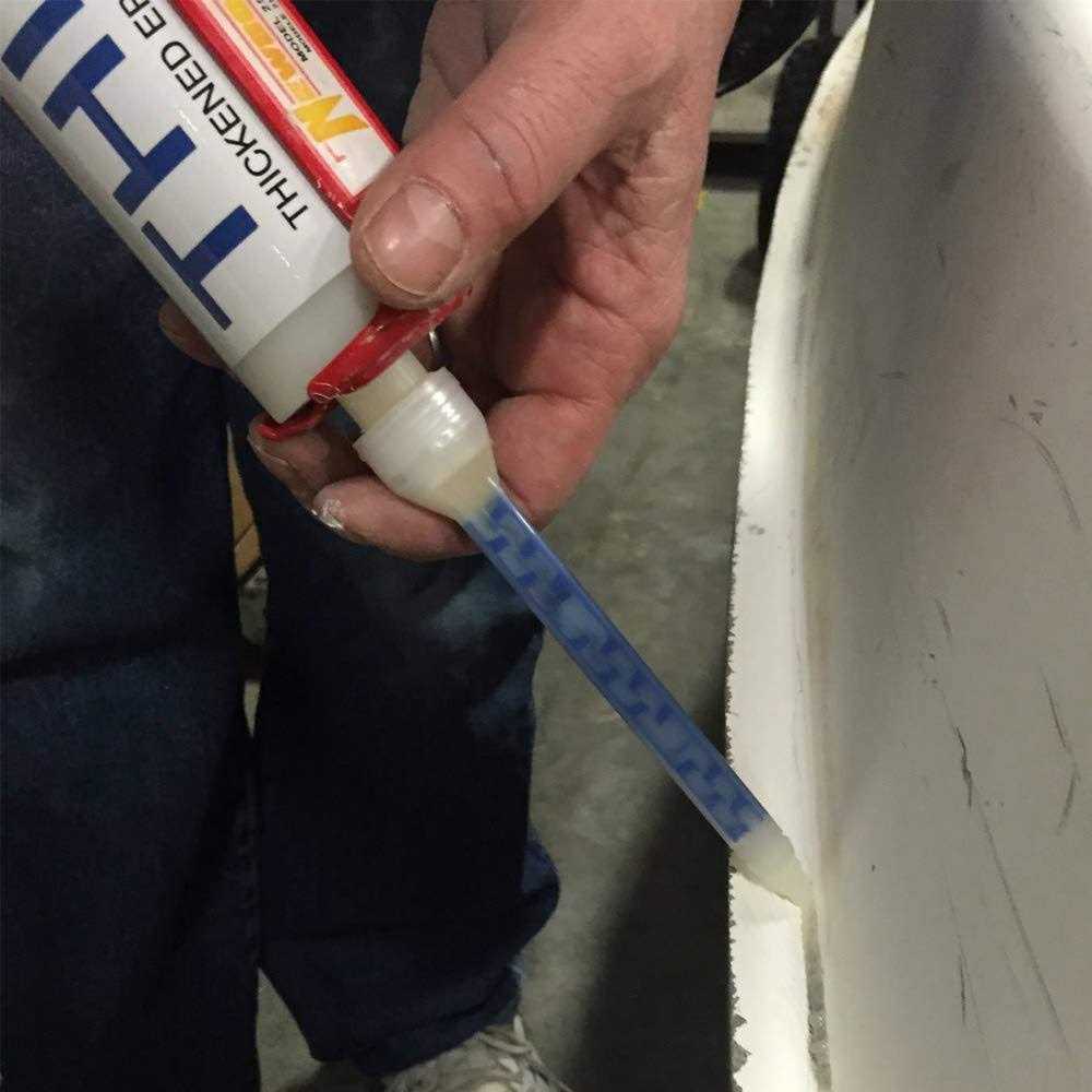 TotalBoat Thixo 2:1 Epoxy System THIXO (1) Tube w/ (2) Tips - Image 5