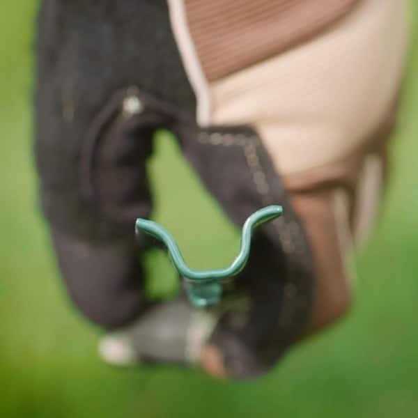 Everbilt 2-1/4 in. x 2-1/2 in. x 4 ft. Green Steel Fence U Post - Image 3