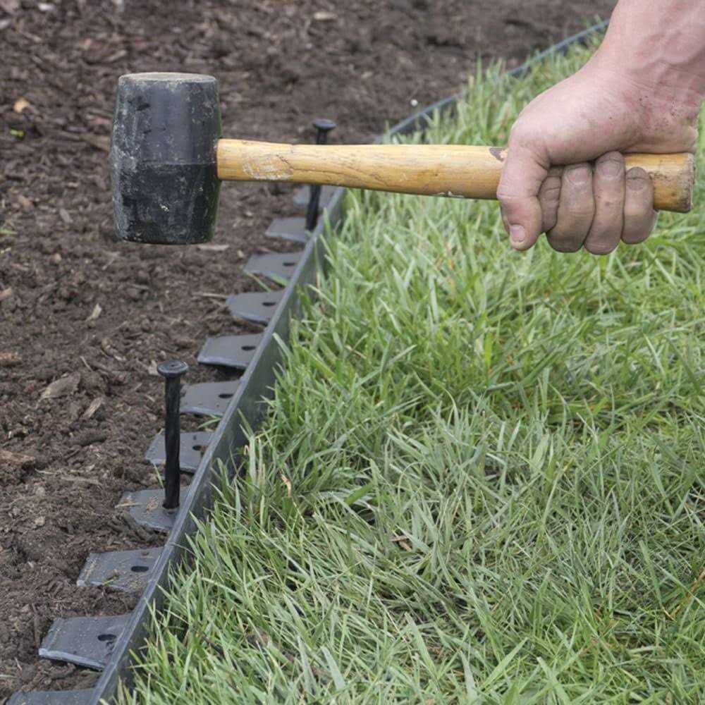 EasyFlex 60' No-Dig Black Plastic Landscape Edging Roll - Image 3