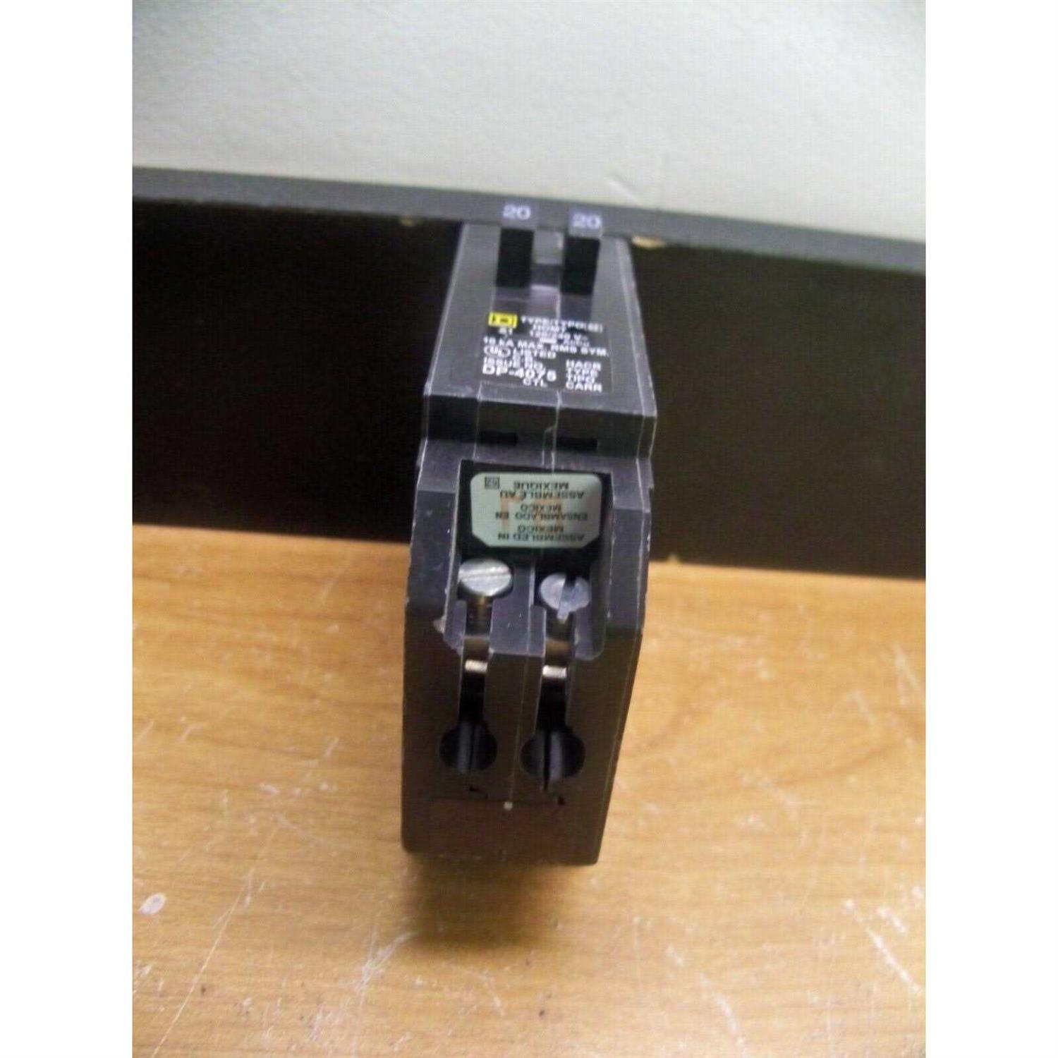 Square D Homeline Tandem Circuit Breaker - Image 5