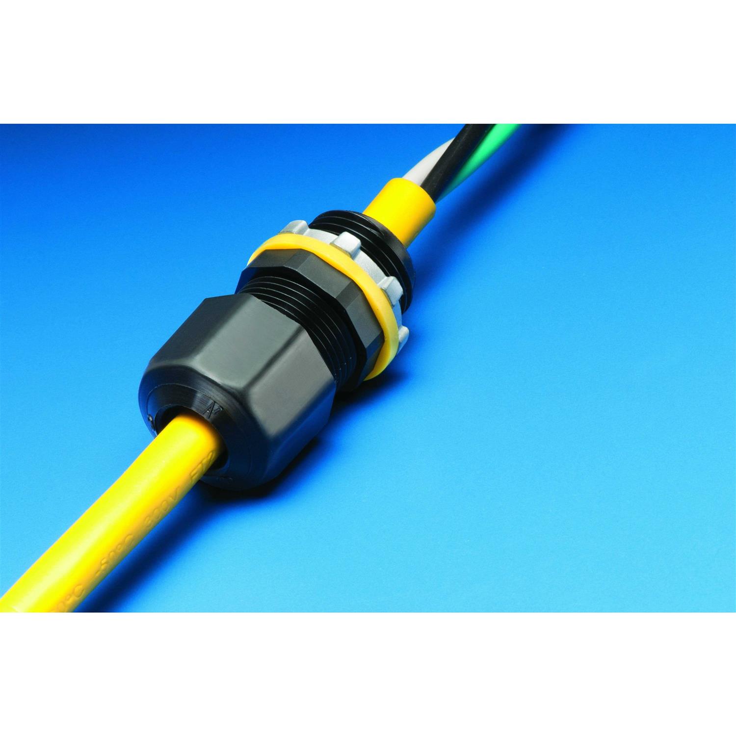 Arlington Strain Relief Electrical Cord Connector - Image 5