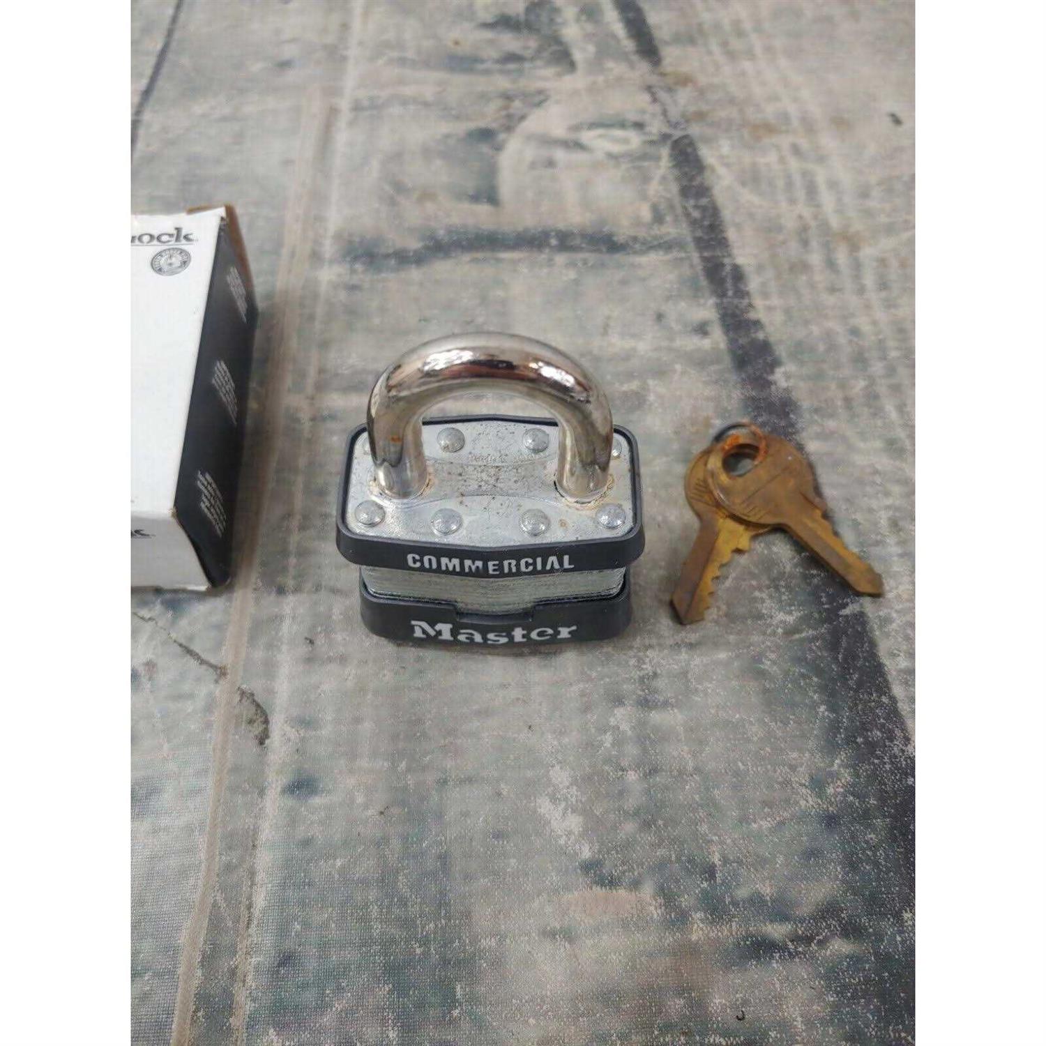 Master Lock Keyed Padlock, 15/16 Shackle - Image 5
