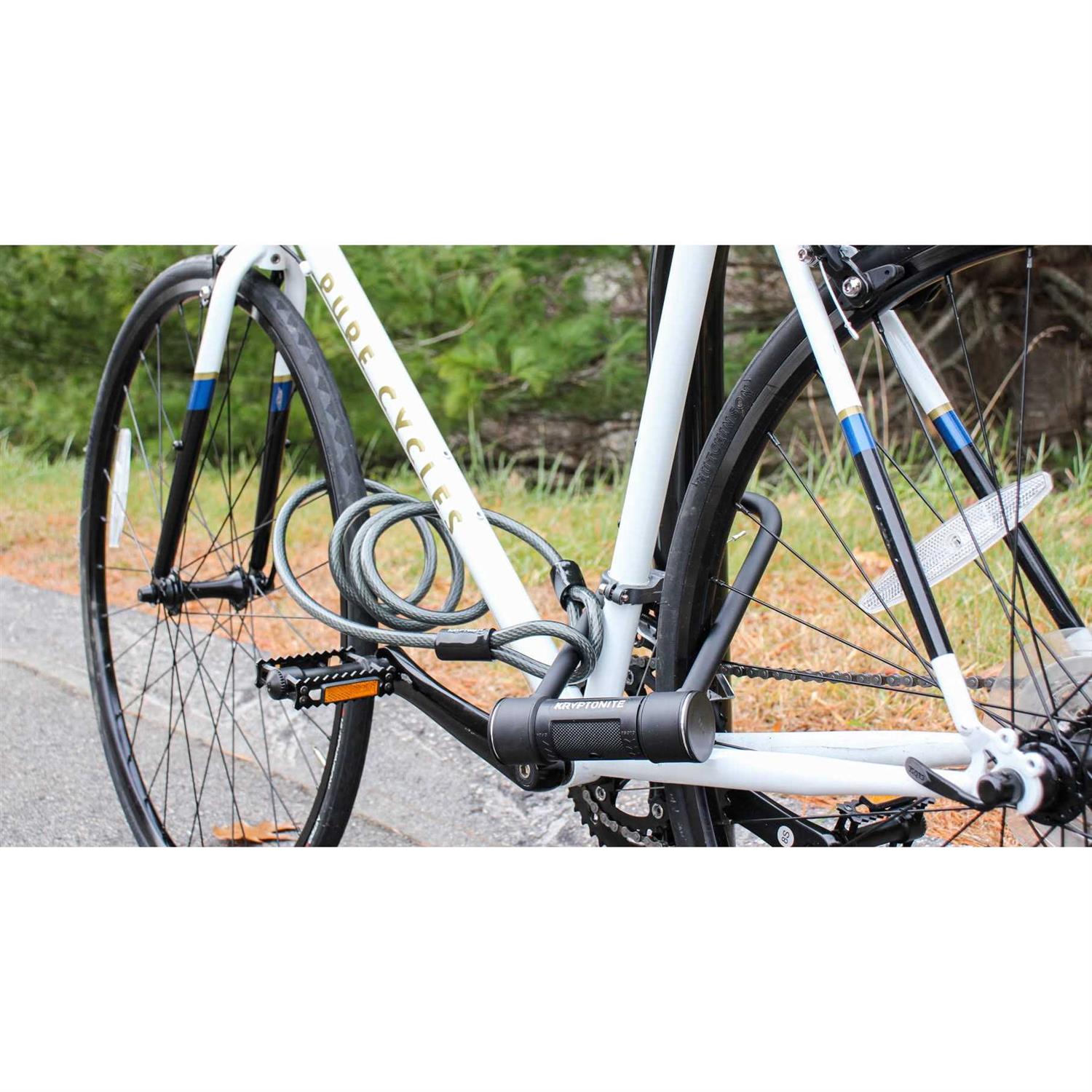 Kryptonite Level 5 14 mm U-Lock Bicycle Lock with Looped Bike Security Cable - Image 4
